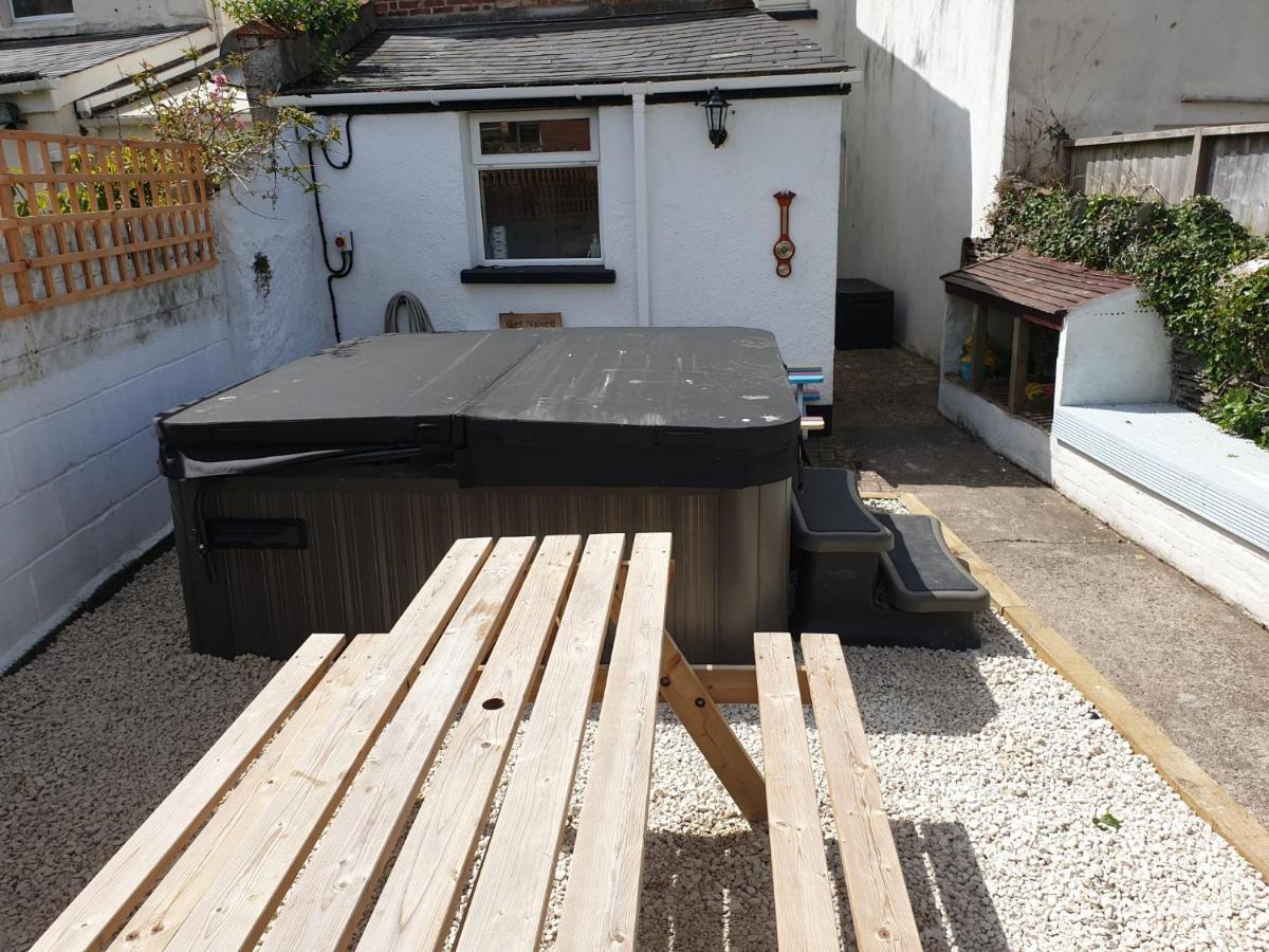 Belmont Villa - 4 Bed - Hot Tub Additional Cost - Sleeps 10-Tjs22Bv Ilfracombe Exteriör bild