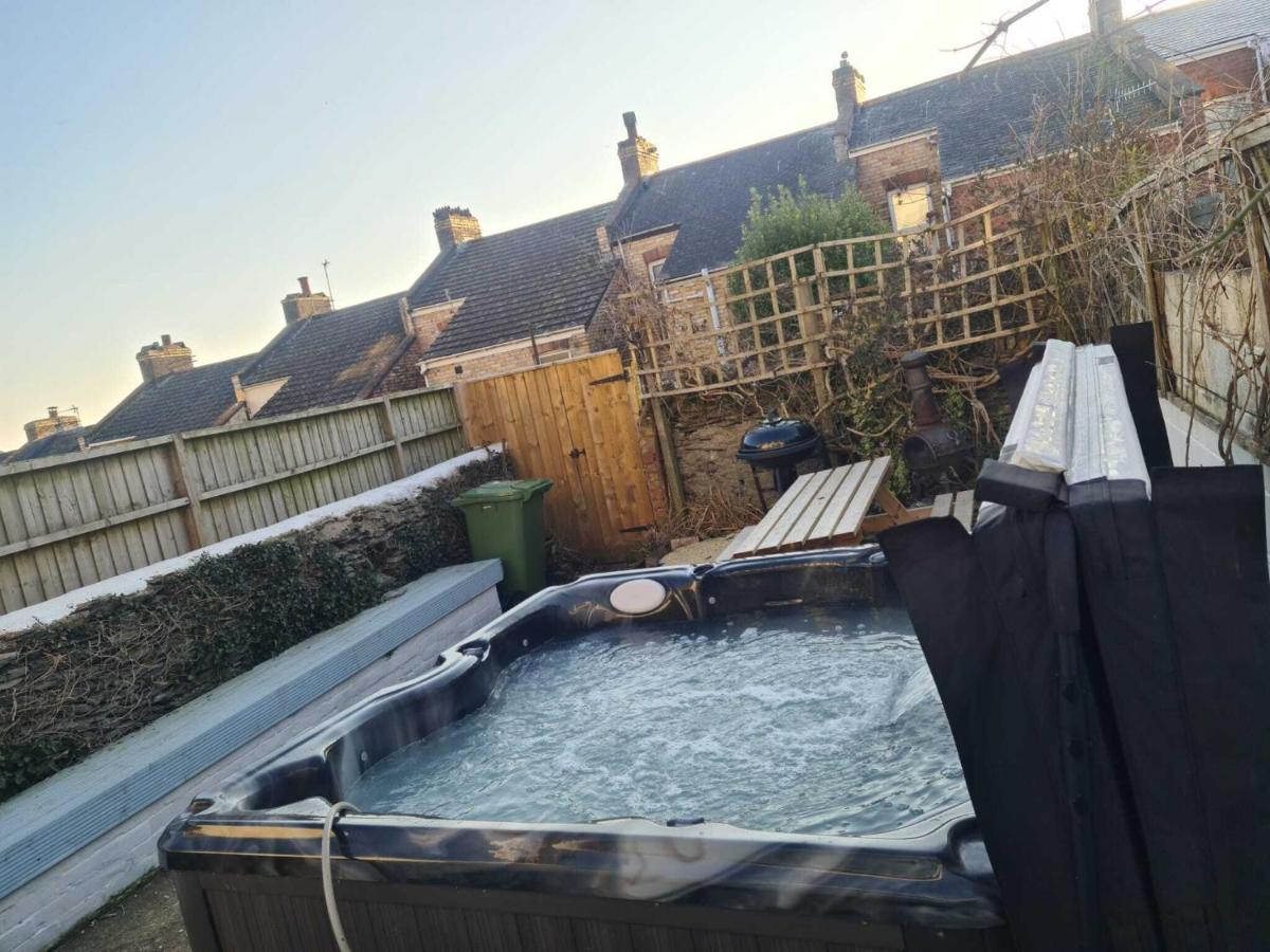 Belmont Villa - 4 Bed - Hot Tub Additional Cost - Sleeps 10-Tjs22Bv Ilfracombe Exteriör bild