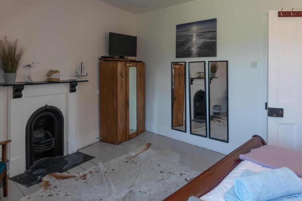Belmont Villa - 4 Bed - Hot Tub Additional Cost - Sleeps 10-Tjs22Bv Ilfracombe Exteriör bild